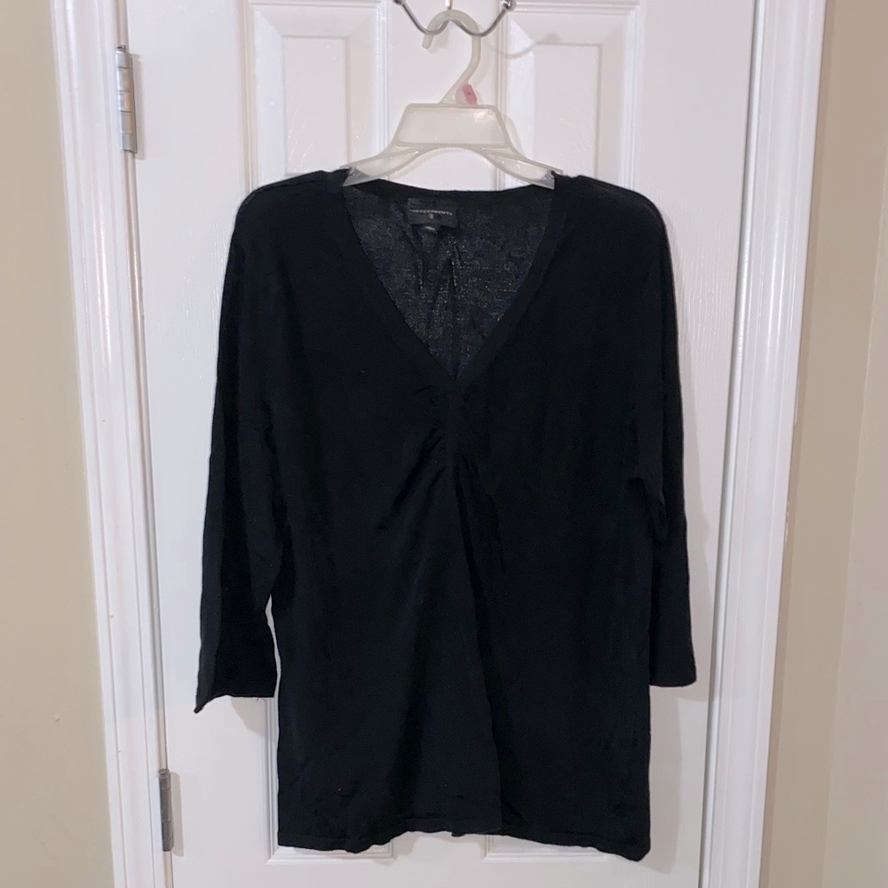 Investments V-neck Black Sweater! 3/4 sleeve☺️🤩 2 X women 🙌🏾🎁🔥